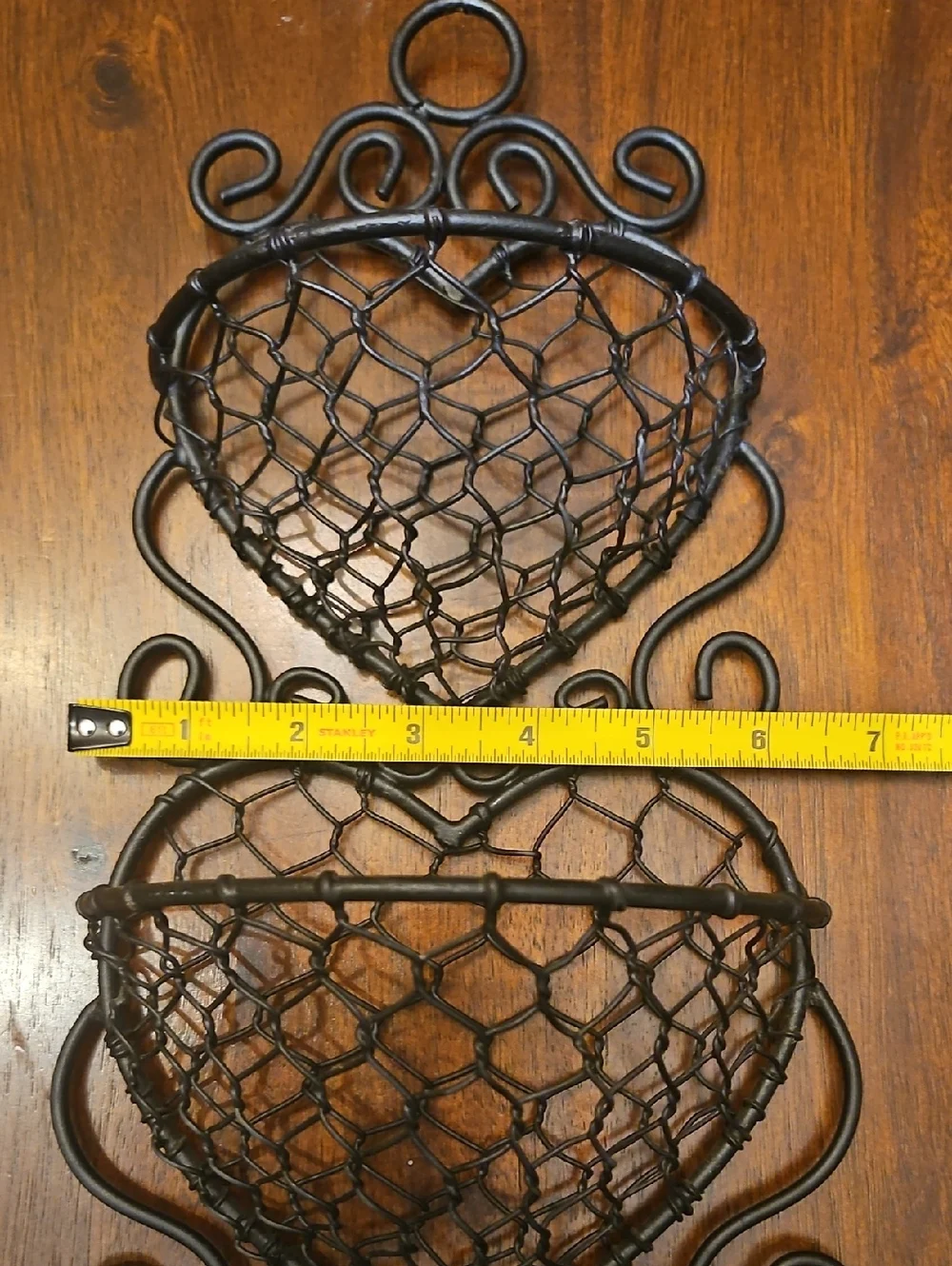 Vintage Triple Heart Wire Wall Organizer - Black